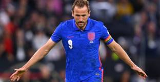   Кейн изпревари Сър Боби 