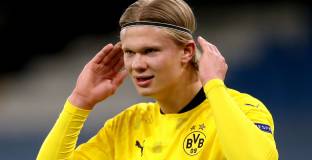 Ман Юнайтед е приготвил 75 млн. за Холанд