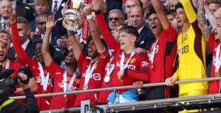 Ман Юнайтед изпрати Челси в Лигата на Конференциите 