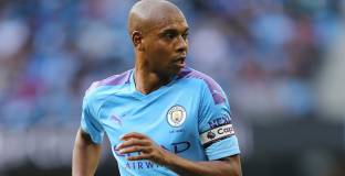 Сити загуби Фернандиньо