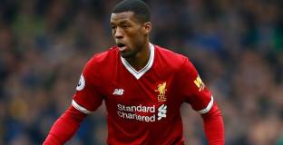 Ливърпул се бави с договора на Вайналдум