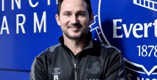  Евертън не планира да уволнява Лампард