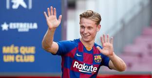 Барса може да продаде Френки де Йонг