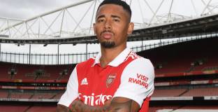  Роналдиньо обясни успеха на Жезуш в Арсенал 