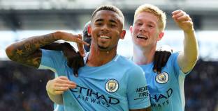 Жезус: Сити играе като Бразилия