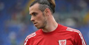 Бейл: Свикнали сме с ролята на аутсайдери