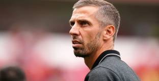 О'Нийл обвини Арсенал в бавене на времето 