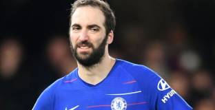 Игуаин: Имам намерение да остана в Челси