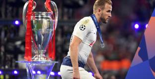 Шиърър: Почетино сгреши, пускайки Кейн във финала