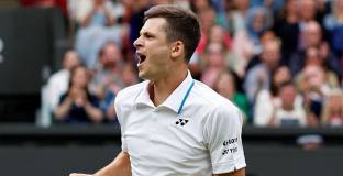 Хуркач се класира за 1/4-финалите на Australian Open 2024