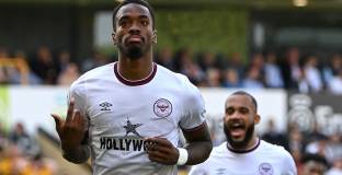 Уувърхемптън - Брентфорд 0:2 