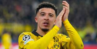 Тен Хаг призна, че Ман Юнайтед поддържа отношения със Санчо