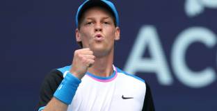 Синер и Медведев е единият полуфинал в Маями