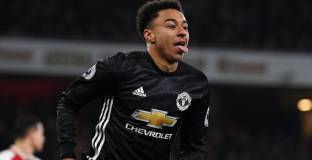 Червените дяволи с категорична победа на Емирейтс (видео)