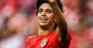 Бенфика има намерение да задържи Фелиш