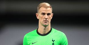 Селтик преговаря за Джо Харт