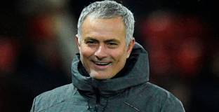 Байерн разглежда вариант с назначаването на Моуриньо