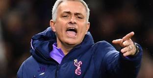 Моуриньо: Тотнъм трябва да купи нападател