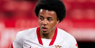  Челси ще започне трансферната си кампания с Кунде