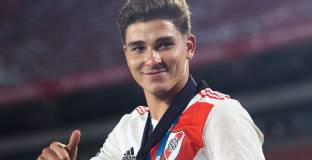 Ман Сити обсъжда трансфера на Хулиан Алварес