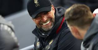 Клоп удържа 400-та победа в кариерата