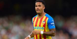 Борнемут взе Клуиверт от Рома