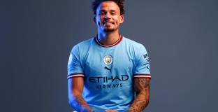  Филипс потвърди, че ще остане в Манчестър Сити 