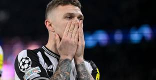 Нюкасъл отказа нова оферта на Байерн за Трипиър 