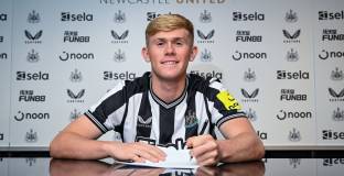 Нюкасъл привлече защитник 