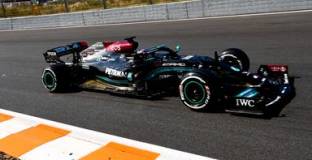 Пилотите на Ферари спечелиха втората тренировка в Нидерландия