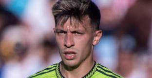 Реднап смята, че Мартинес не става за централен защитник във ВЛ