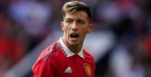 Фърдинанд смята, че Мартинес е най-добрият защитник във ВЛ