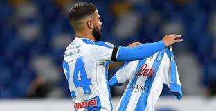 Наполи почете Марадона с разгром срещу Рома