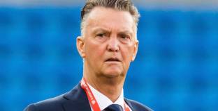 Ван Гаал: Треньорът определя тактиката