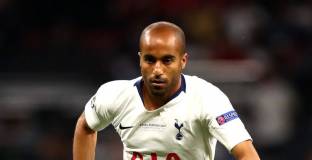  Севиля поднови интереса си към Моура 