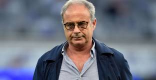 ПСЖ уволнява Кампуш заради Мбапе? 