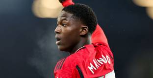 Ман Юнайтед се готви да предложи нов договор на Майну