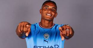  Аканджи: Искам да се докажа в Ман Сити