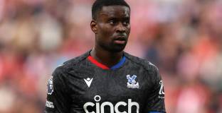 Палас отхвърли втората оферта на Нюкасъл за Гуехи