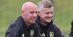 Ники Бът напусна Ман Юнайтед 