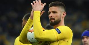 Сари: Жиру е много важен за Челси