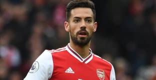  Футболист на Арсенал е в критично състояние след като бе намушкан