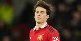 Твенте се интересува от Пелистри 