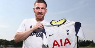 Юве поглежда към Хьойберг за замяна на Погба 