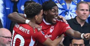 Челси отстъпи на Нотингам Форест 