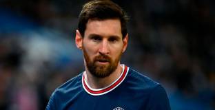  Меси се снима в сериал