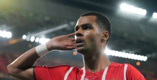 Гакпо се завърна към пълноценни тренировки 