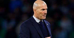 Ювентус преговаря с пет треньора