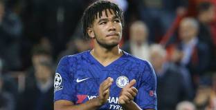 Джонсън: Джеймс е по-добър от Александър- Арнолд