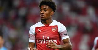 Четири клуба се интересуват от крило на Арсенал 